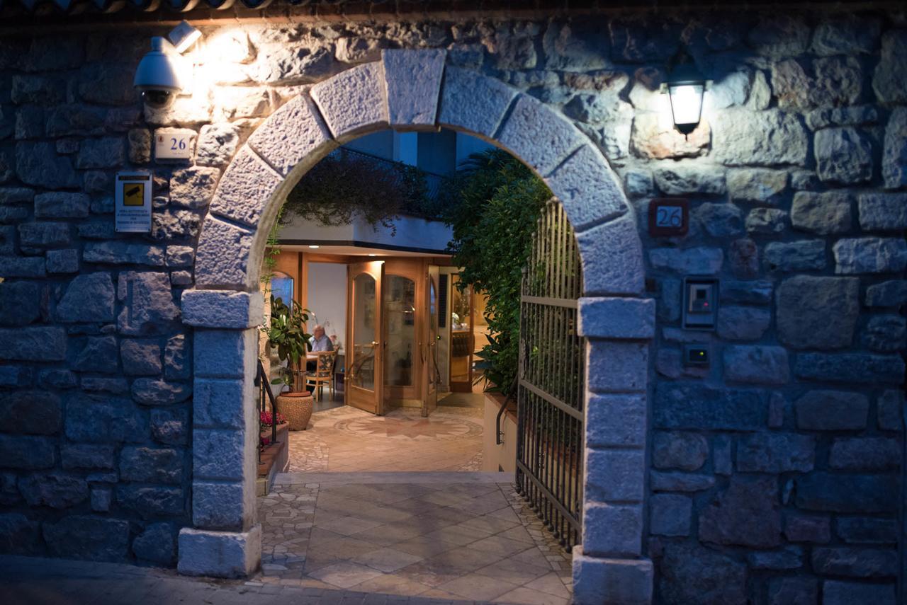 Hotel Venezia Malcesine Ngoại thất bức ảnh